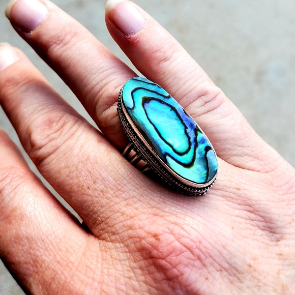 New Oversized Abalone Shell 925 Silver Statement Ring. - Picture 11 of 12